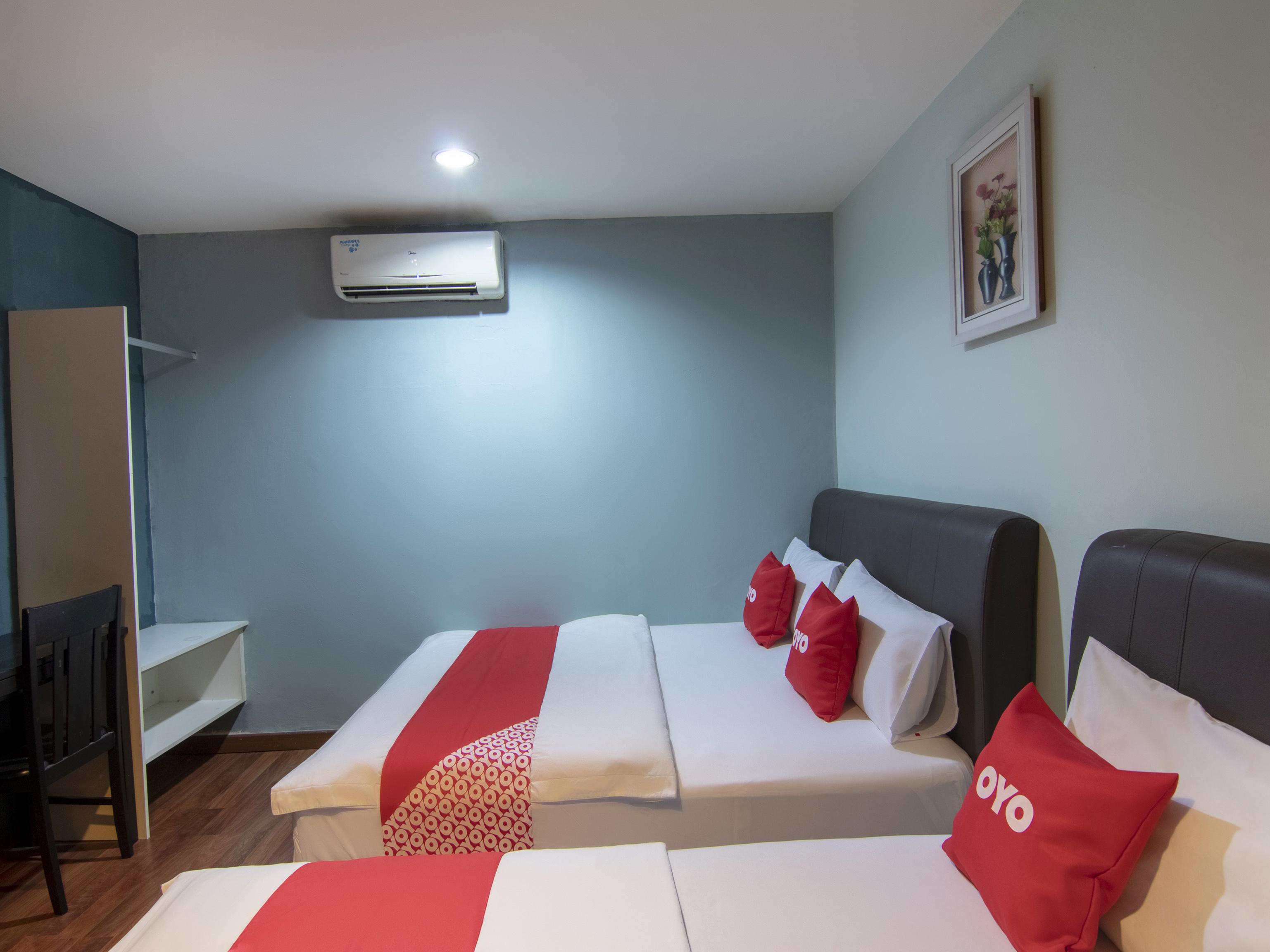 Oyo 89891 1St Inn Hotel Subang Subang Jaya Kültér fotó